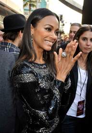 ZoeSaldana_StarTrek_LA_Premiere_08.jpg