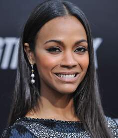 ZoeSaldana_StarTrek_LA_Premiere_29.jpg