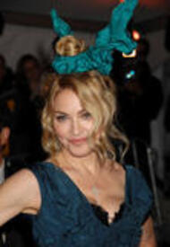 th_celeb-city.org-The_Elder-Madonna_5159.jpg