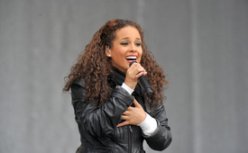 celebrity_paradise.com_Alicia_Keys_Ischgl_017.jpg