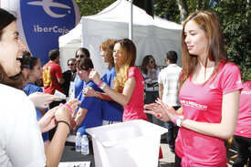 ezwomensraceagainstbreastcancertikipetercelebritycity009.jpg