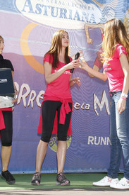 ezwomensraceagainstbreastcancertikipetercelebritycity012.jpg