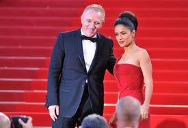 salma_hayek_cannes_wall_street_2_premiere_15.jpg