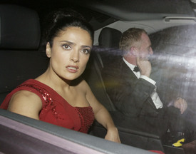 celebrity_paradise.com_SalmaHayek_Yacht_Cannes_065.jpg