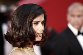 Celebutopia_SalmaHayek_PalmedOrAwardClosingCeremonyatthe63rdAnnualCannesFilmFestival_06.jpg