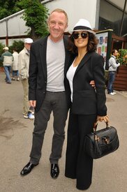 celebrity_paradise.com_Salma_Hayek_French_Tennis_Open_023.jpg