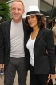 th_celebrity_paradise.com_Salma_Hayek_French_Tennis_Open_026.jpg