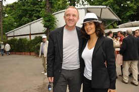 celebrity_paradise.com_Salma_Hayek_French_Tennis_Open_030.jpg