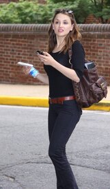 rachaelleighcook_tikipetercelebritycity003.jpg