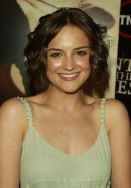 Rachael_Leigh_Cook_IntoTheWestNYPremiere_002.jpg