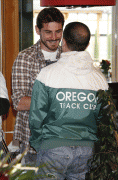 th_6e9d4b79130291.gif