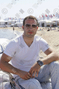 th_1ce40e81401927.gif