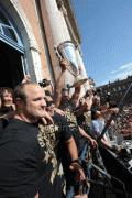 th_a4ae4e81943575.gif