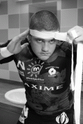 th_8c30f182575600.gif