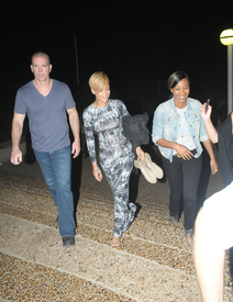 RihannaoutinTelAviv28.5.2010_01.jpg