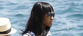 NaomiCampbellreturningtoayachtinCapdAntibes_07.jpg