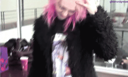 tumblr_ljv2137p_Ft1qc41a1o1_500.gif