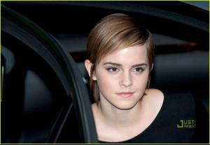 emma_watson_tresor_midnight_rose_launch_04.jpg