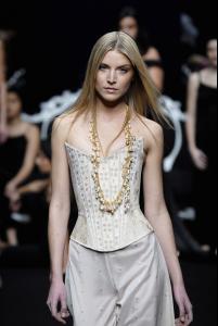 00046_celebrity_city_eym013_123_146lo.jpg