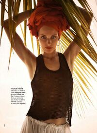 Elle_FR_29_avril_au_05_mai_2011_23.jpg
