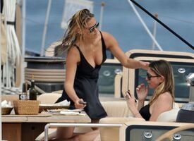 Bar_Refaeli_bikini_at_Cannes_26.jpg