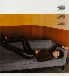 marie_claire_ITA__DI_PELLE_E_CUOIO__PHOTO_Kelly_Klein__3_.jpg