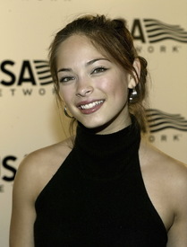 Kristin_Kreuk_002.jpg