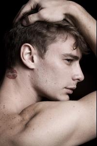 Blake_Kneisley_by_Jenn_Hoffman_MaleModelSceneNet_02.jpg