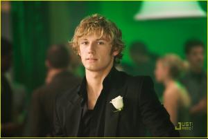 vanessa_hudgens_rose_garden_still_19.jpg