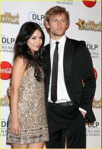 vanessa_hudgens_showest_allsaints_10.jpg