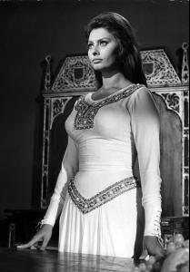 Sophia_Loren_21_475lo.jpg