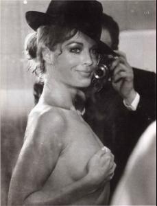 romy63942343mt4.jpg