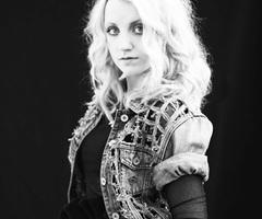 5287_i1_EvannaLynch_01_thumb.jpg
