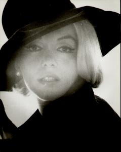 80190_monroe_hat_122_246lo.jpg