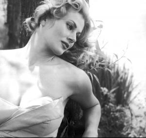 anitaekberg1111.jpg