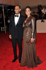 Tikipeter_Alicia_Keys_Savage_Beauty_Gala_039.jpg