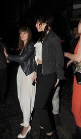 celebrity_paradise.com_TheElder_DaisyLowe2011_04_30_AttheBoxNightClubinSohoLondon10.jpg