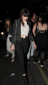 celebrity_paradise.com_TheElder_DaisyLowe2011_04_30_AttheBoxNightClubinSohoLondon4.jpg