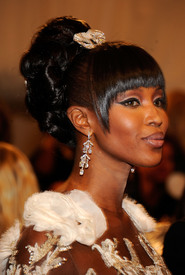 Tikipeter_Naomi_Campbell_Savage_Beauty_Gala_002.jpg