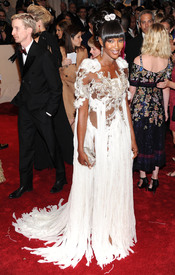 Tikipeter_Naomi_Campbell_Savage_Beauty_Gala_010.jpg