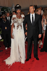 Tikipeter_Naomi_Campbell_Savage_Beauty_Gala_020.jpg