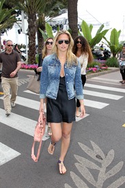 Bar Refaeli on the Croisette in Cannes (3).jpg