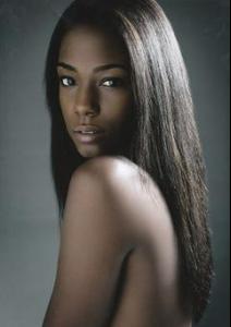 000000268320_Alise_Willis_modelprofileMainPicCropped.jpg