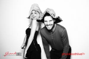 155470184_Kate_Upton_FB_KDerby_PhotoBooth35_123_158lo.jpg