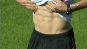 th_vlcsnap2011042120h28m52.jpg