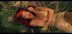 rihanna_ckb_126.jpg