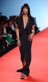 Naomi_Campbell_for_Fashion_For_Relief_Japan_Cannes_16.5.2011_07.jpg