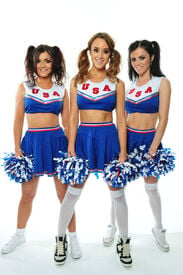 0408221731571_21_american_pie_cheer_leaders_22_nuts.co_.uk_.jpg