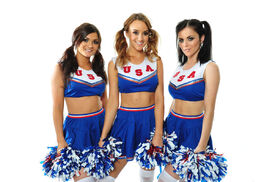 0408221731571_29_american_pie_cheer_leaders_30_nuts.co_.uk_.jpg