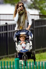 05-25-gisele-and-benjamin-12.jpg